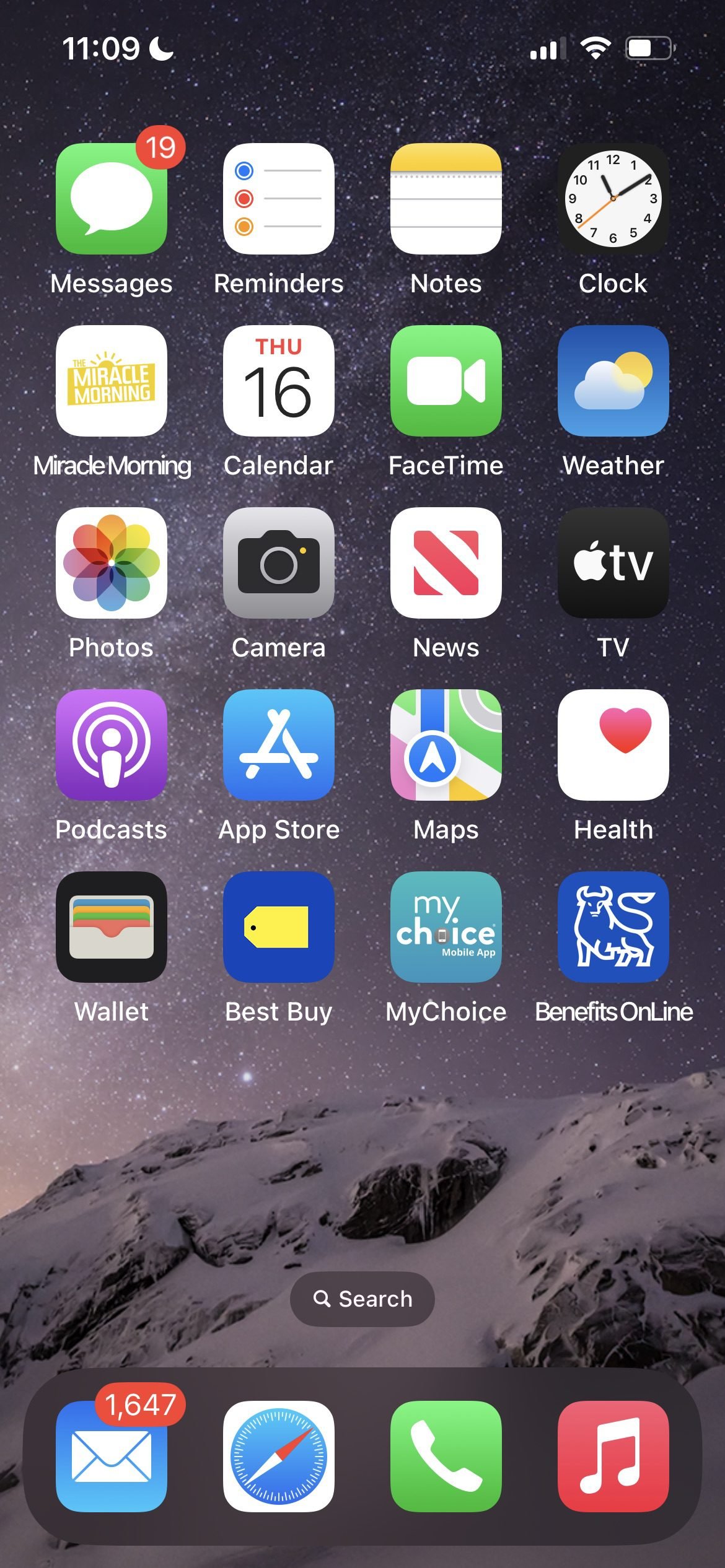 Digital detox: 3 steps to unplug and get more sleep